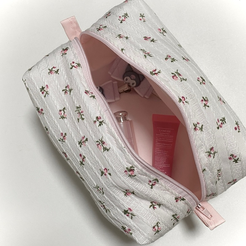 winterrrwisteria | le fleur pouch กระเป๋าเครื่องสำอาง