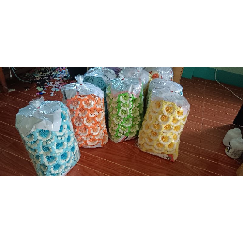 ดอกไม้จันทน์ปักพวงหรีดราคาถูก