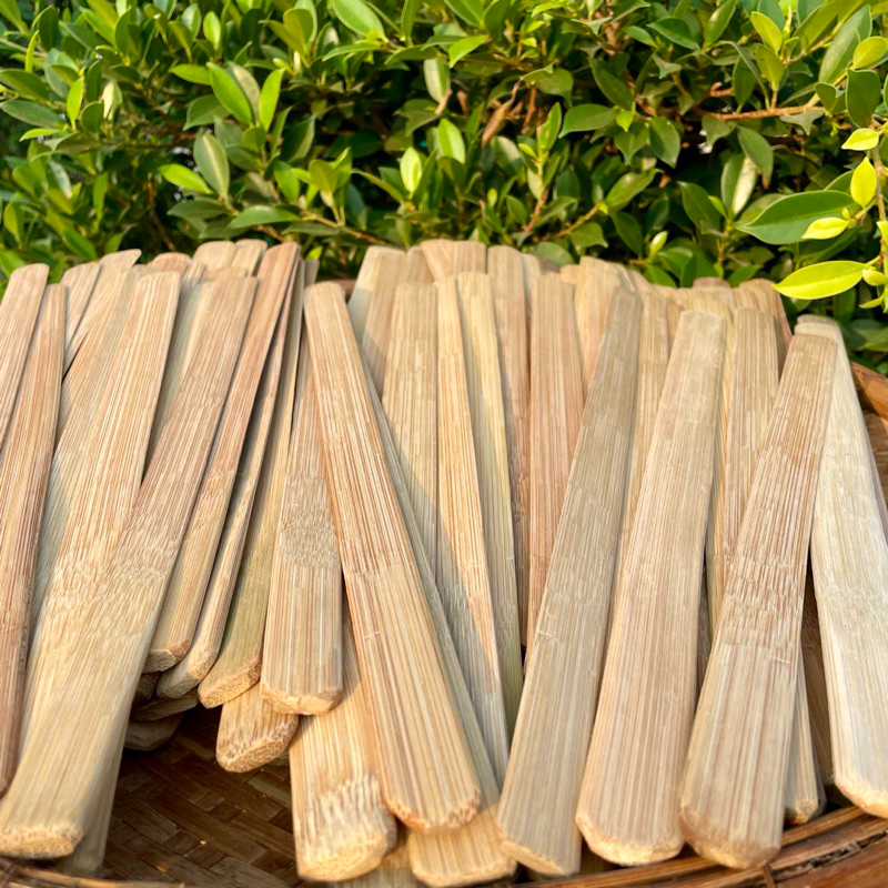 ไม้ม้วนข้าวพันผัก ไม้อเนกประสงค์ 1 ชิ้น = 25 บาท