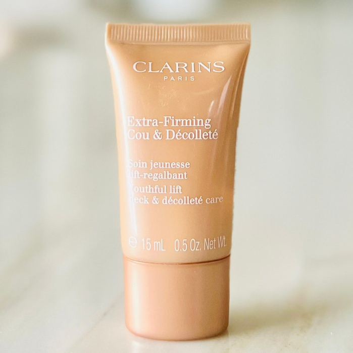 Exp 2028-07-17 CLARIN Extra-Firming Youthful Lift Neck & Decollete Care 15mL