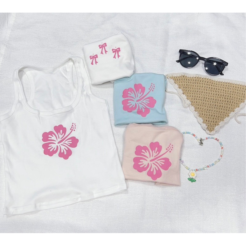 เสื้อครอปกล้ามลายชบา ลายโบว์ ผ้านิ่มใส่สบาย