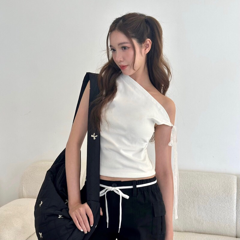 พร้อมส่ง เสื้อ Bow จาก janet stu