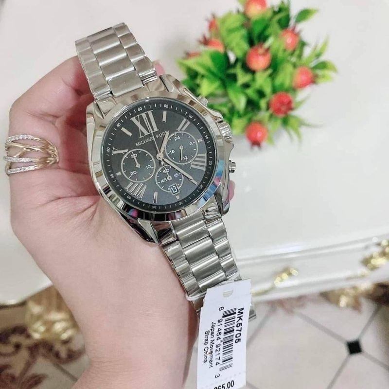 ⌚⌚😎นาฬิกาข้อมือชาย/หญิง ใส่ได้ค่ะ เรือนเงิน ⌚⌚หน้าปัดสี เทาดำ
รุ่น #mk5705 ขนาด 43 มิล