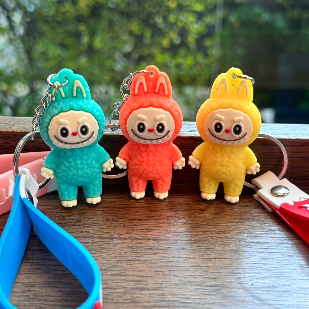 (พร้อมส่ง)Su182ของเล นของขวัญ Labubu พวงกุญแจ, ตกแต งการ ตูนสร างสรรค พวงกุญแจรถ