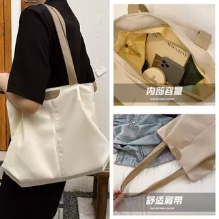 {มาใหม่}กระเป๋าสะพายข้าง กระเป๋าผู้หญิง แฟชั่น งานสวย ยาว42*30cm