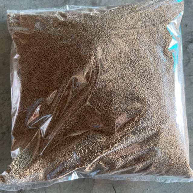 ไฮเกรด9002t อาหารกุ้ง-ปลา สัตว์นำ้ เม็ดจมนำ้ โปรตีน42%แบ่งบรรจุ1กิโลกรัม