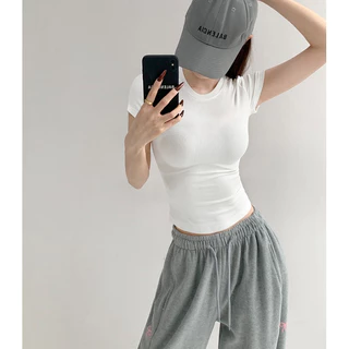 Beryl🌻เสื้อยืดคอกลมแขนสั้นผู้หญิง เซ็กซี่แน่น เสื้อยืดทรงเข้ารูป