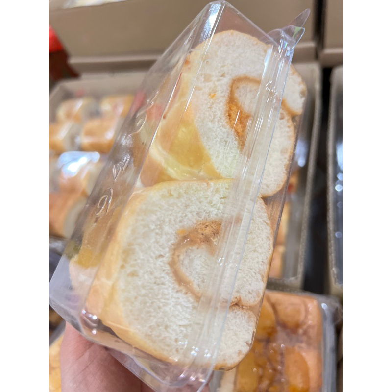 ขนมปังกล่องล่ะ25บาท 2กล่อง48บาท