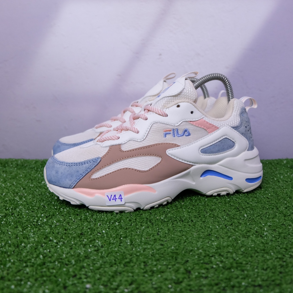 (38/24 cm) Fila Disruptor Sneakers สภาพสวยๆใหม่มาก ฟีล่ามือ2ของแท้💯 รองเท้าผ้าใบเกาหลีผู้หญิง