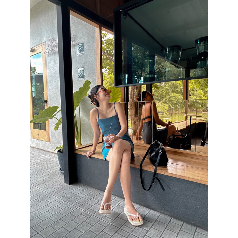 Aura dress เดรสสั้นเปิดหลัง : everydaylookk store