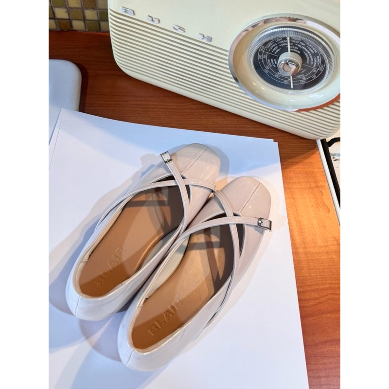 Blair Luna รองเท้าบัลเล่ต์หนังแก้ว บวกเพิ่ม +1ไซส์ค่ะ