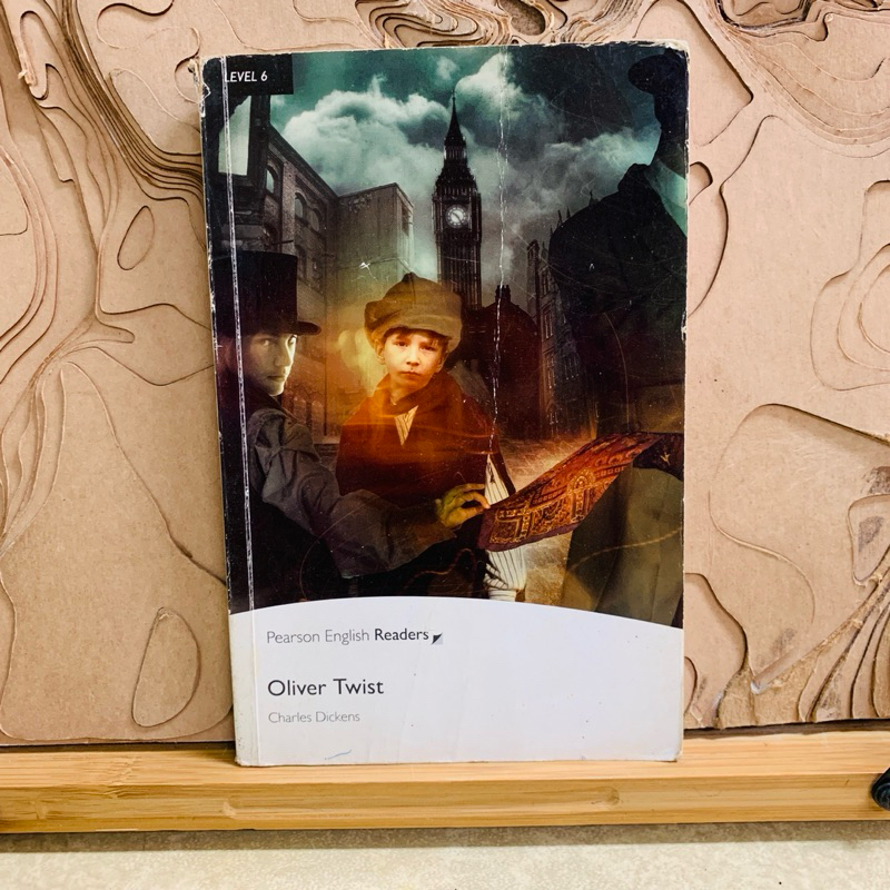 ฒ002 Pearson English Readers y