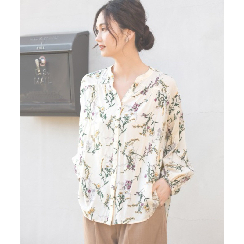 Global work x M x cotton พิมพ์ลายน่ารักมากๆ ทรงดี ใหม่กริบ แขนพอง oversize อก 48 ยาว 27 ใหม่ไม่ตำหนิ