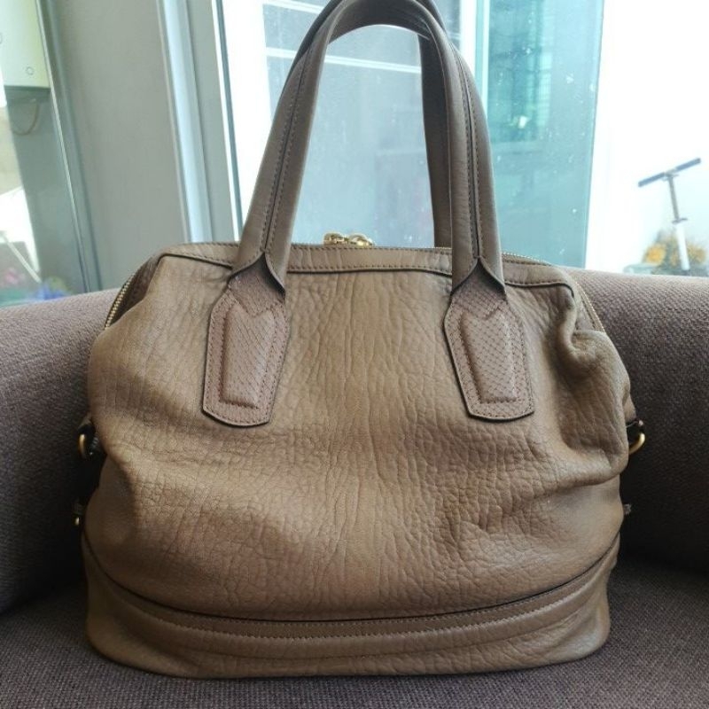 กระเป๋าทรงโดม Anne Klein