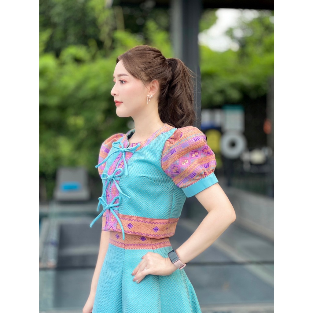 เสื้อผ้าไทย (เฉพาะเสื้อ) ผ้าไหมแกมฝ้าย ลายพิกุล เซทแคนดี้