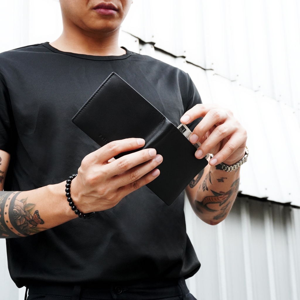 Folio :  Leen coin pocket wallet กระเป๋าสตางค์ใบสั้นสีดำ-รหัส 18073