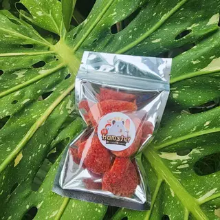 สตอเบอรีอบเเห้ง สำหรับสัตว์ฟันแทะ สัตว์เล็ก กระต่าย แฮมเตอร์ เสริมวิตามินบำรุงขน ขนาด 17g