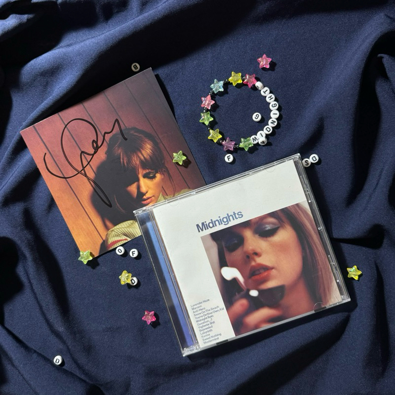 CD+ลายเซ็นต์แท้ Taylor Swift 💯‼️Midnights Signed CD | Moonstone blue Edition CD /BloodMoon Limited E