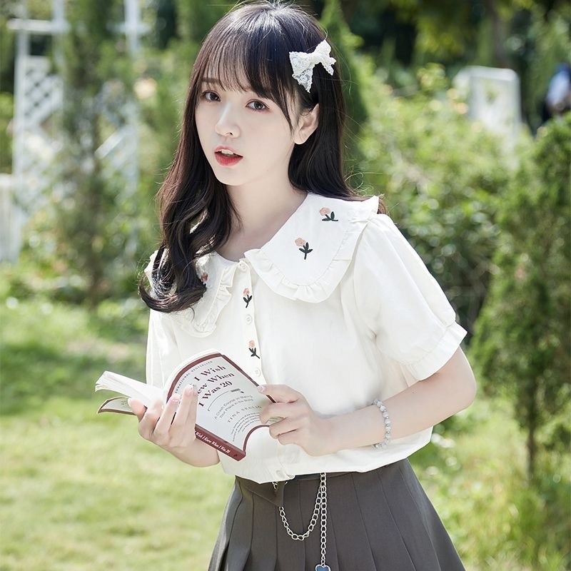 Bee เย็บปักถักร้อย แขนสั้น เสื้อเชิ้ต ผู้หญิง สไตล์ใหม่ เวอร์ชั่นเกาหลี สีเหลือง หลวม ท็อปส์