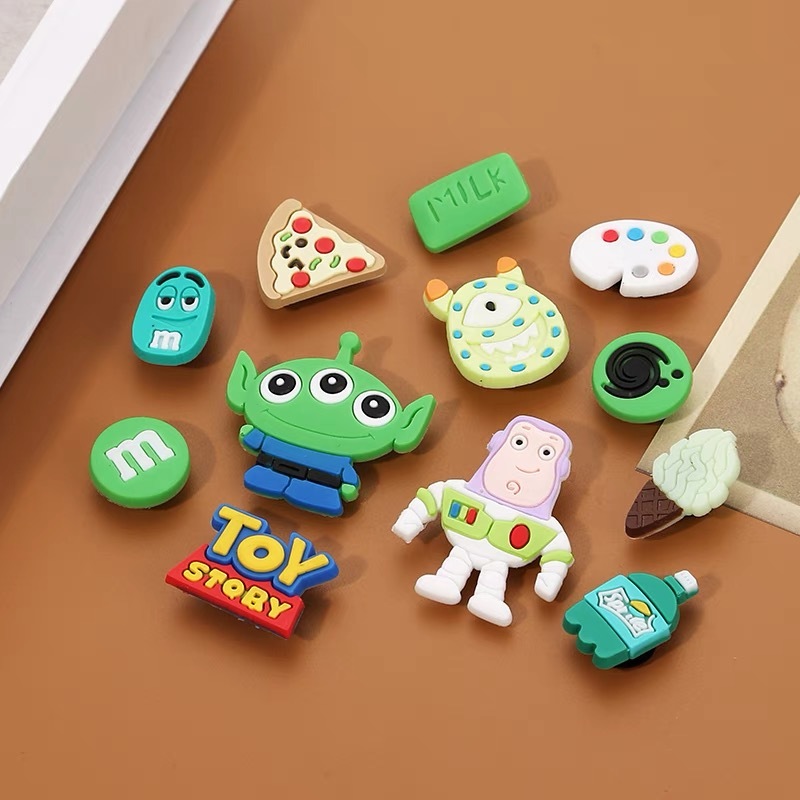 Walkon มาใหม่ตัวติดรองเท้า pvc ตัวการ์ตูนติดรองเท้าสุดน่ารัก ตัวติดรองเท้าแฟชั่นแฟใจมีให้เลือกหลากหลายแบบ และมีลายการ์ตู