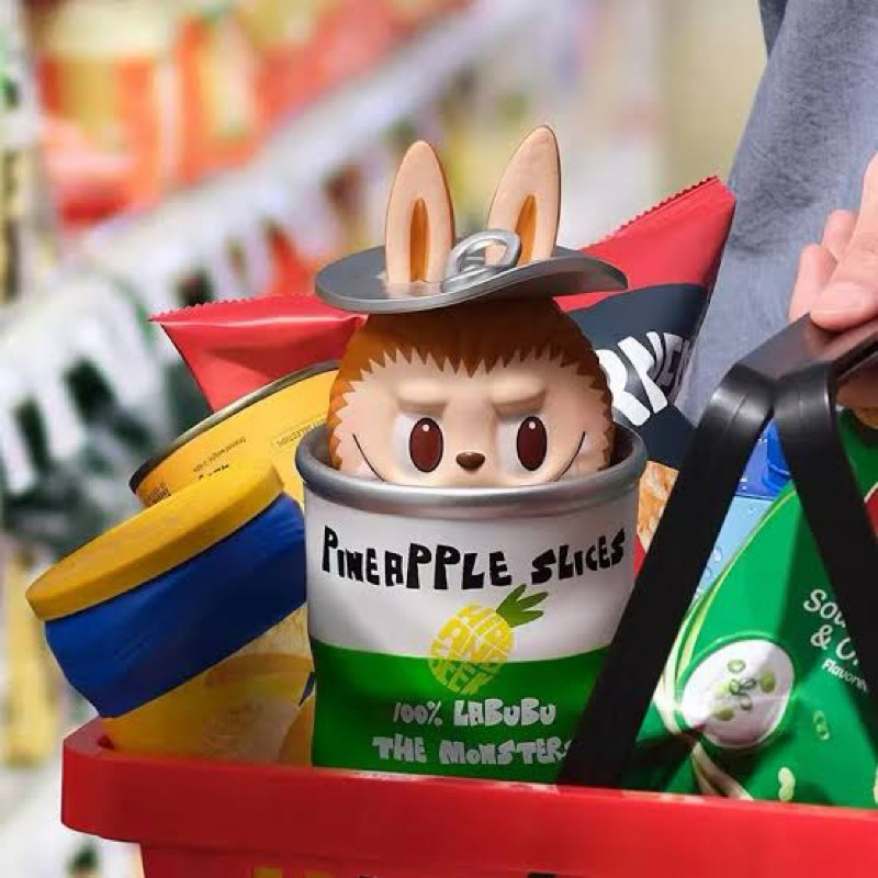 ยกบ๊อก Labubu Almost Hidden The Monster
