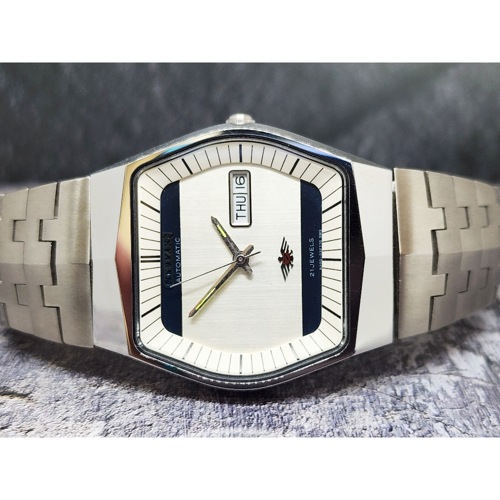 นาฬกา citizen automatic รุ่นเก่า นกอินทรีย์ สภาพสวยมาก ๆ แท้เดิมทัั้งเรือน เดินดีปกติ 51-2770