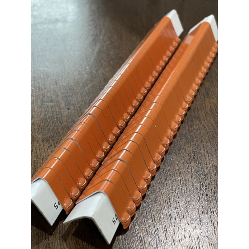 กิ๊ฟติดปีกไก่ชน กิ๊ปติดปีกไก่ สีส้ม(1 ชุด=10ชิ้น) พร้อมพิมพ์ชื่อซุ้มและNo. สลักด้วยเครื่อง Marking laser - รูปที่ 2