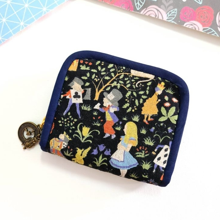 🔑กระเป๋าสตางค์ผ้า ซิปรอบ ลายอลิซ Alice in wonderland ผ้าญี่ปุ่น💖