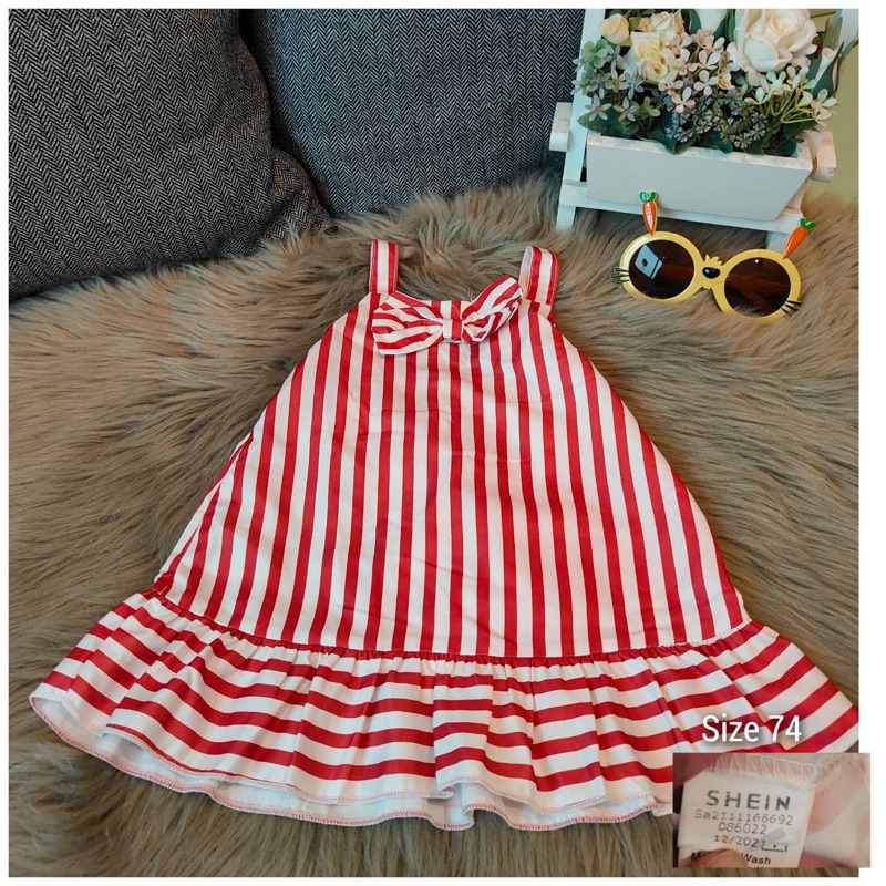 Dress เด็ก น่ารักสดใส Brand : SHIEN Size : 74