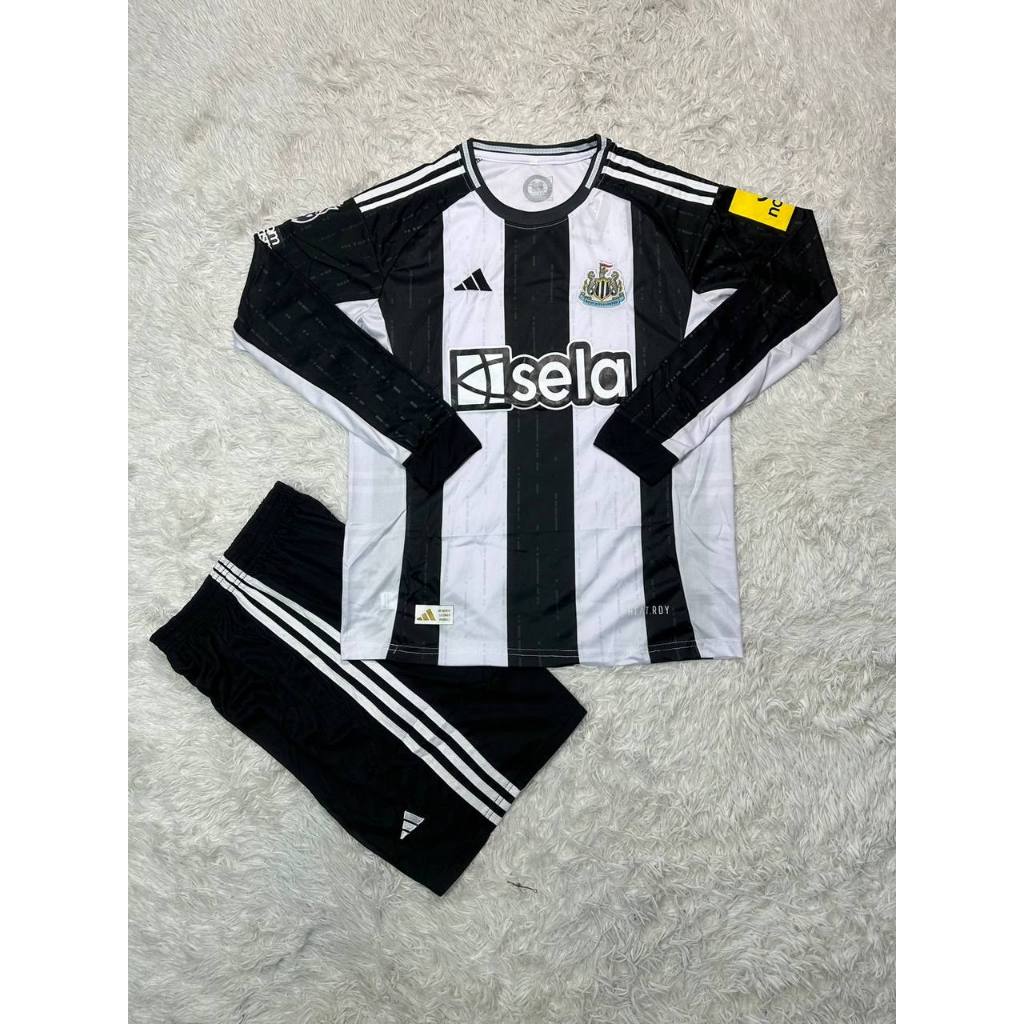 ชุดกีฬาแขนยาว นิวคาสเซิลแขนยาว24/25 เนื้อผ้าดีใส่สบาย มีเสื้อพร้อมกางเกงค่ะ