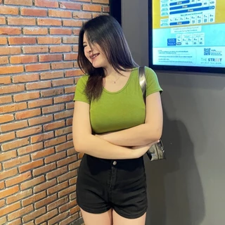 เสื้อครอปคอกลมแขนสั้น ผ้าเรย่อนยืดเยอะมาก สาวอวบใส่ได้ค่า 🫧พร้อมส่งทุกสี รุ่น ครอปเรียบ B-045-3-AAA