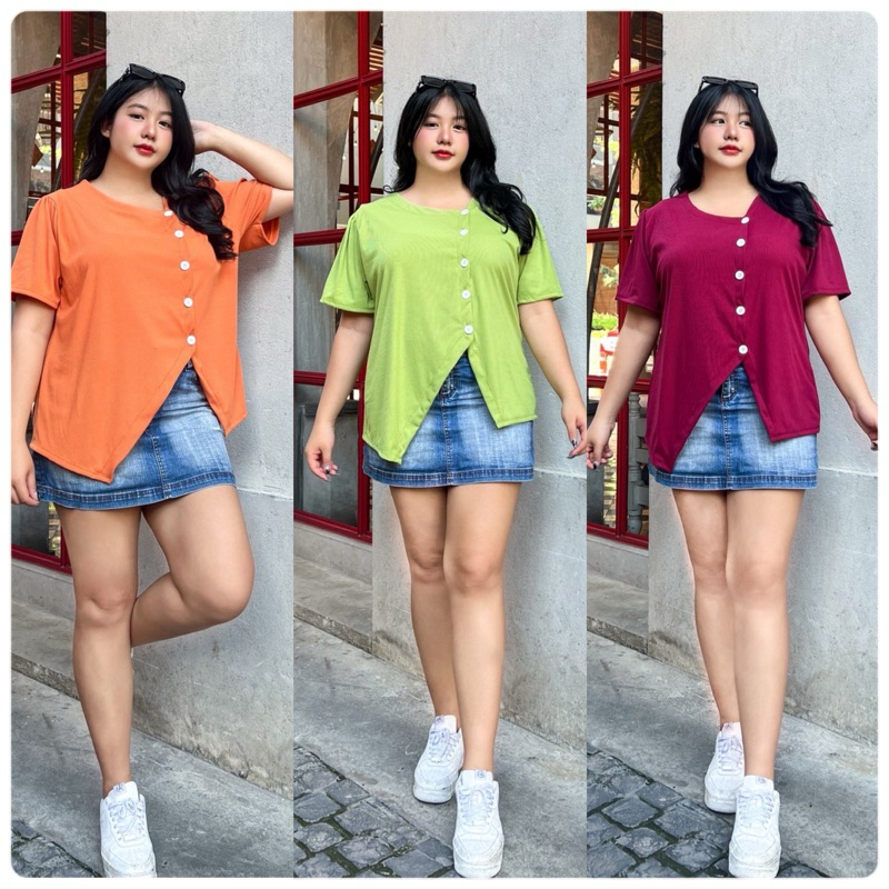เสื้อชายแหลมแต่งกระดุมสาวอวบ อก 42-54 นิ้ว ผ้าร่องยืด