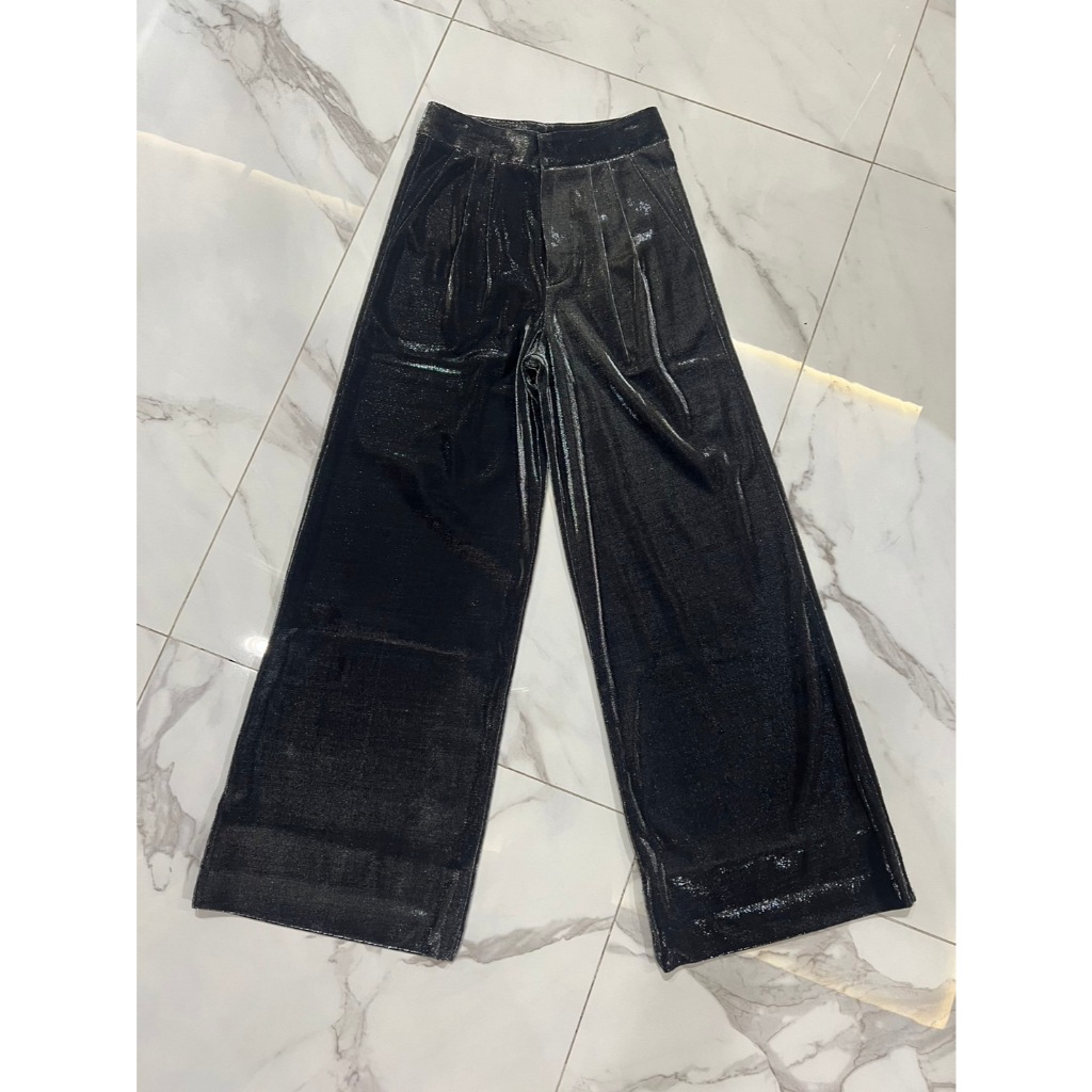 กางเกงขายาวแลนมีLANDMEE'แท้มือสองสีดำวิบวับสภาพดีมากค่ะ ไซส์L