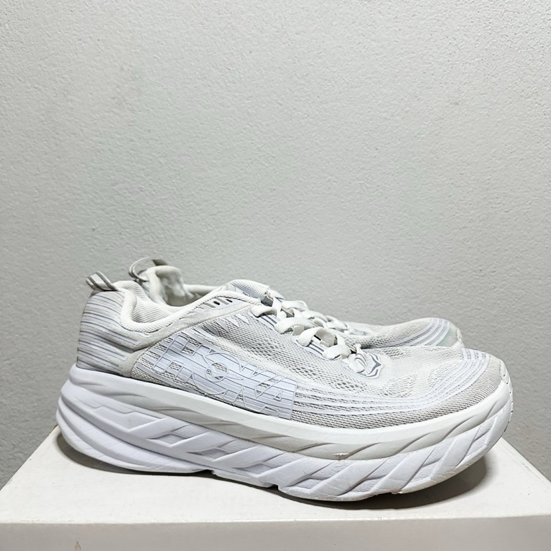 Hoka oneone bondi6 40.5/25.5 มือสอง