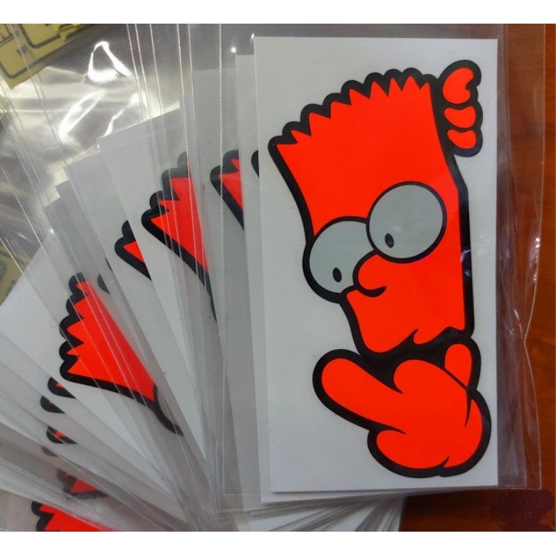 ตัวแอบซิมสันชูนิ้วกลางหันช้าย