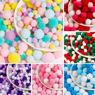 ปอมปอม ตกแต่ง DIY แบบนุ่ม 130ลูก คละสี คละขนาด ใส่กระเป๋าหรือบอลใสตกแต่งตุ๊กตา Art Toy (Fur Ball)