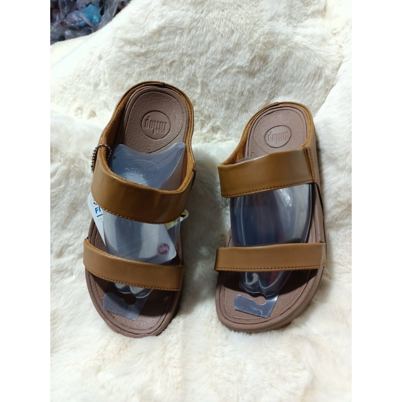 รองเท้าเตะแบบสวมสำหรับผู้หญิงมีเบอร์ 36 ถึง 40