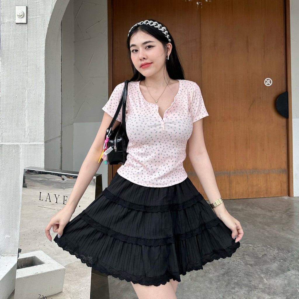 เสื้อยืดแขนสั้น ลายดอกไม้ สไตล์เกาหลี 🌸 กระดุมใช้งานได้จริง ผ้ายืดเยอะ สาวอวบใส่ได้ ทรงเข้ารูป รุ่น ลักขณา - รูปที่ 3