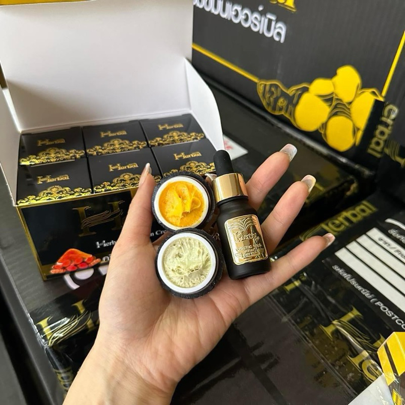 ขมิ้นเฮิร์บ 𝐇𝐞𝐫𝐛𝐚𝐥 ใช้อะไรก็ไม่หาย เปลี่ยนครีมจนท้อ😌 เปลี่ยนครีมจนหน้าพัง!!!! . . 🌙 - รูปที่ 4