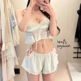 sexy pajamas🫧🫧ชุดนอนผู้หญิง เสื้อสายเดี่ยว+กางเกงขาสั้น ตกแต่งลูกไม้ เขียว ชมพู🩷💚ดีพ วี ผูกเชือก ส่งจากไทย