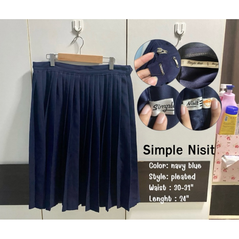 กระโปรงนิสิตจุฬา จากร้าน Simple nisit สีกรม