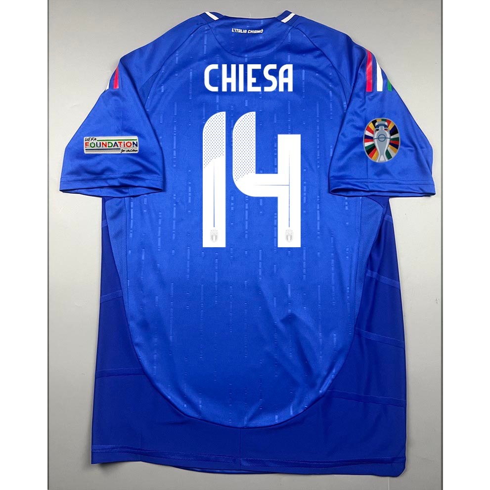 SALE !!! เสื้อบอล เพลเย่อ Euro 2024 อิตาลี่ เหย้า 14 CHIESA อาร์มยูโร Player Italy Home Cecat