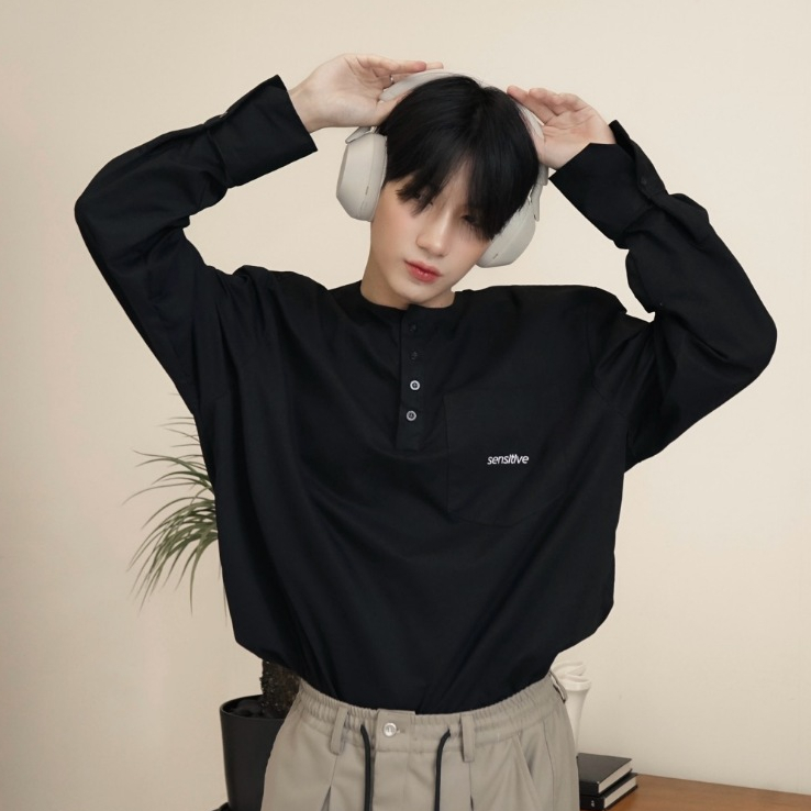 QCLOTH : sensitive moody shirt