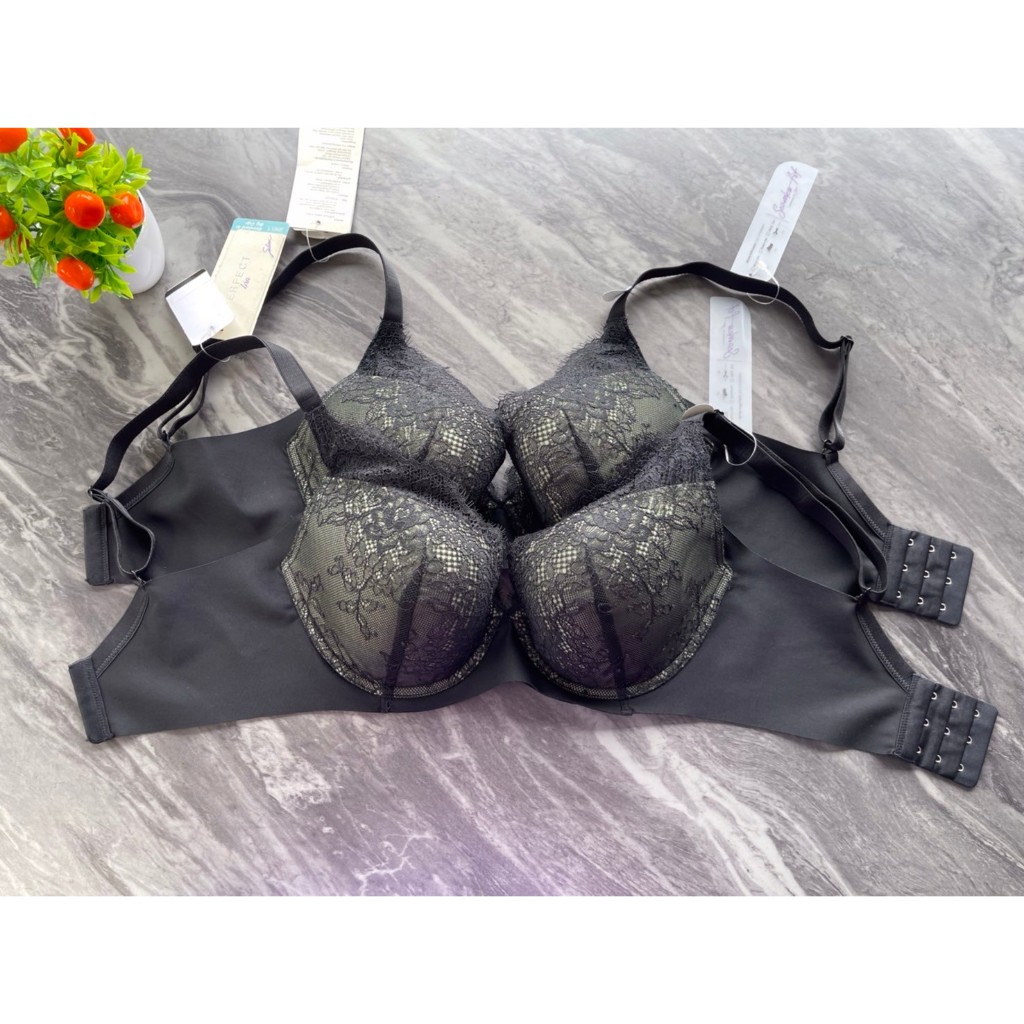 สินค้าเซลล์ราคาพิเศษ - SBD9015 - Sabina เสื้อชั้นใน size E32 Seamless Fit (มีโครง) รุ่น Perfect Bra