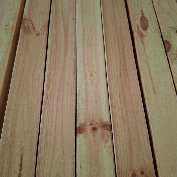 ไม้สนเรดวู้ด ไส 4 หน้า อบแห้ง  2"x4"(45mm.x95mm.) มี 2 ความยาว 1.0M - 2.0M. ไม้สน DIY