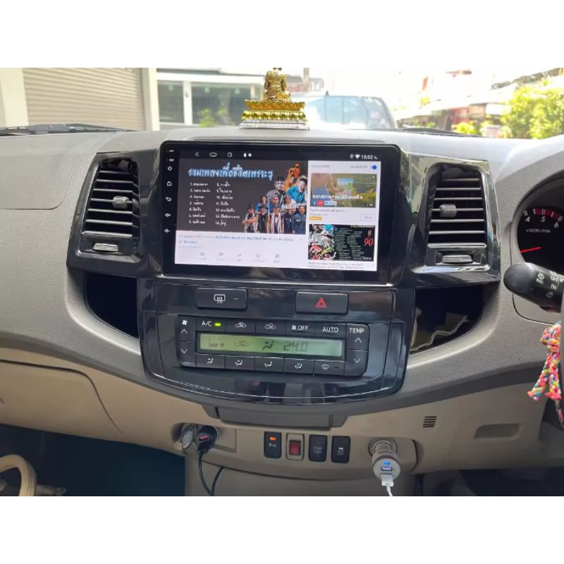จอแอนดรอยสำหรับรถยนต์ ขนาดจอ 9 นิ้ว ตรงรุ่นรถ Toyota Fortuner  ปี2006-2014 รุ่นแอร์ยาว (4+32gb)