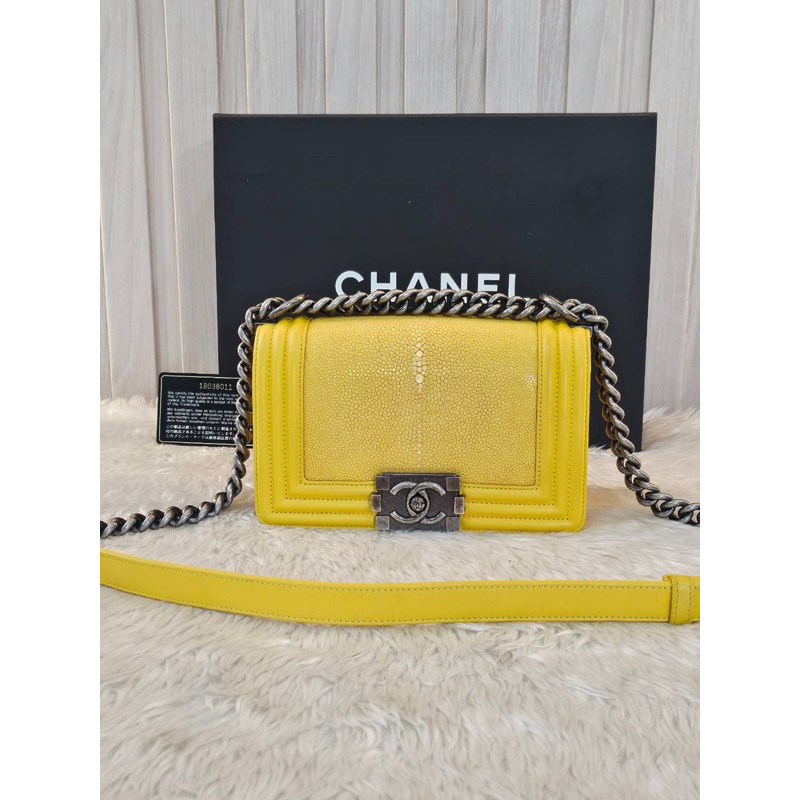 Chanelแท้💯Galuchat Stingray Small Boy FlapYellow 8”Holo18