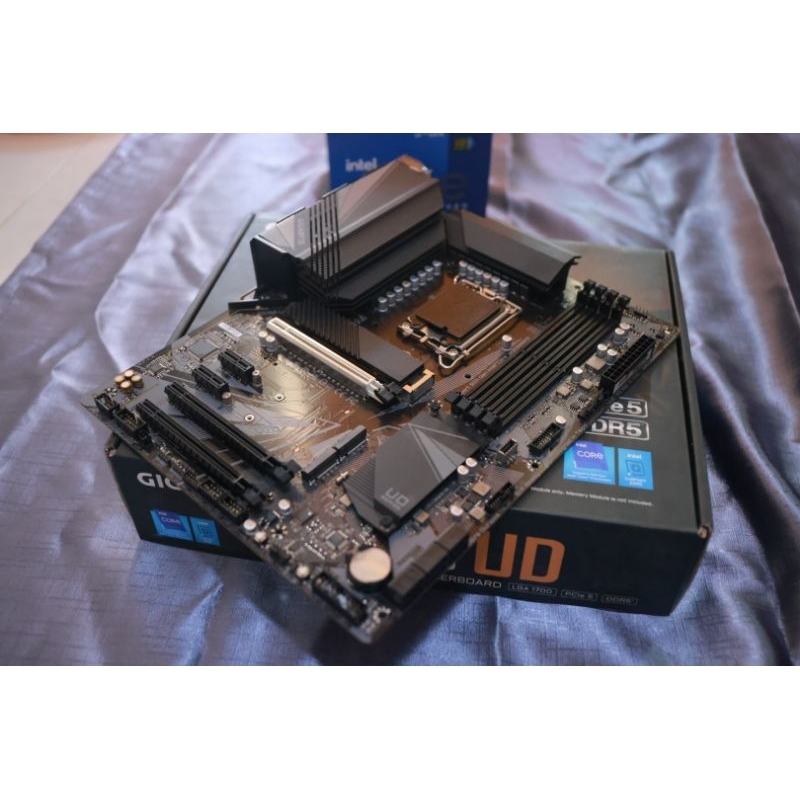 Z690 ud ddr5. LGA1700 มือสอง