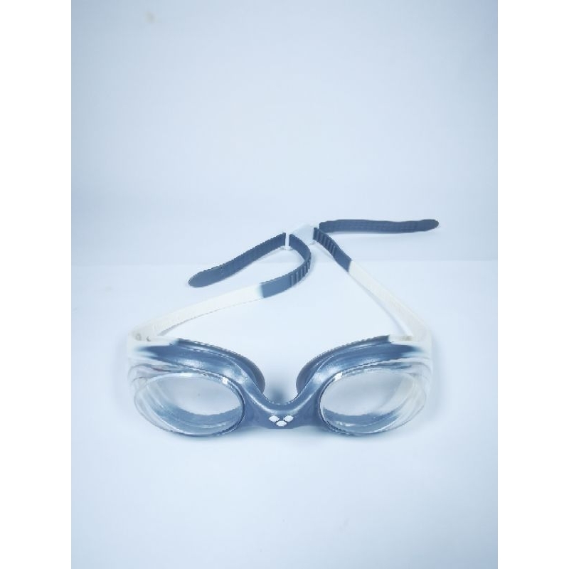 แว่น​ Arena.เลนส์​ใสงานใหม่ๆ