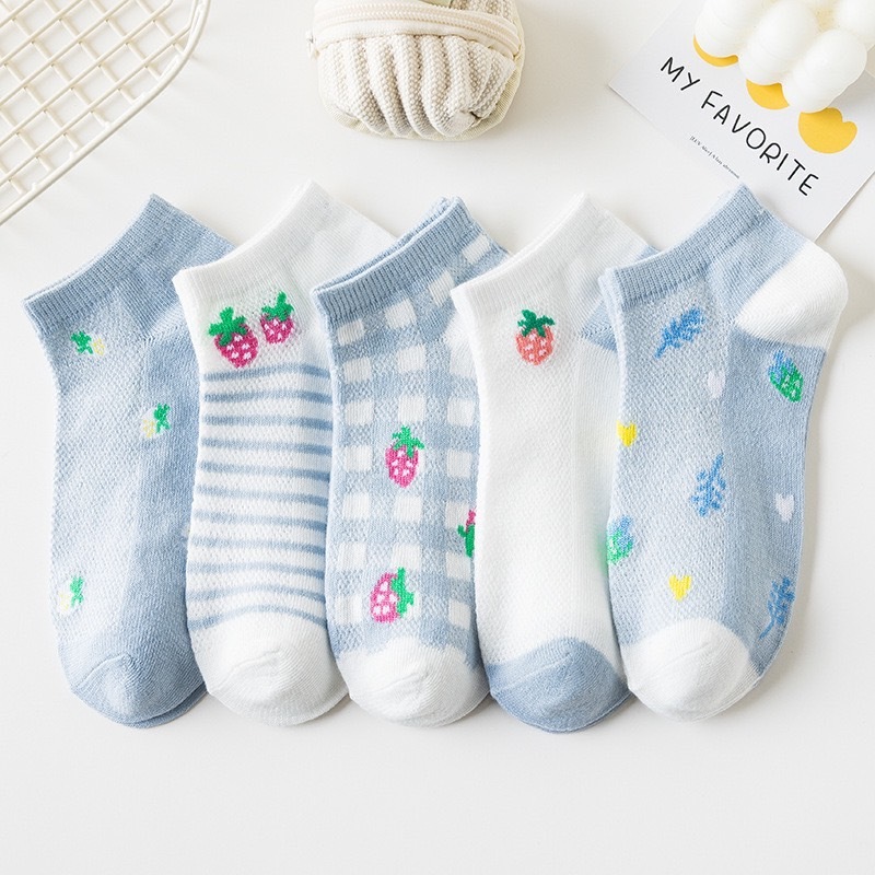 พร้อมส่ง ถุงเท้าข้อสั้น ลายสตรอว์+พื้นสีฟ้า สไตล์เกาหลี (1 เซต มี 5 คู่)